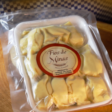 AGNOLOTTI BACON, MUÇARELA E ESCAROLA 400g